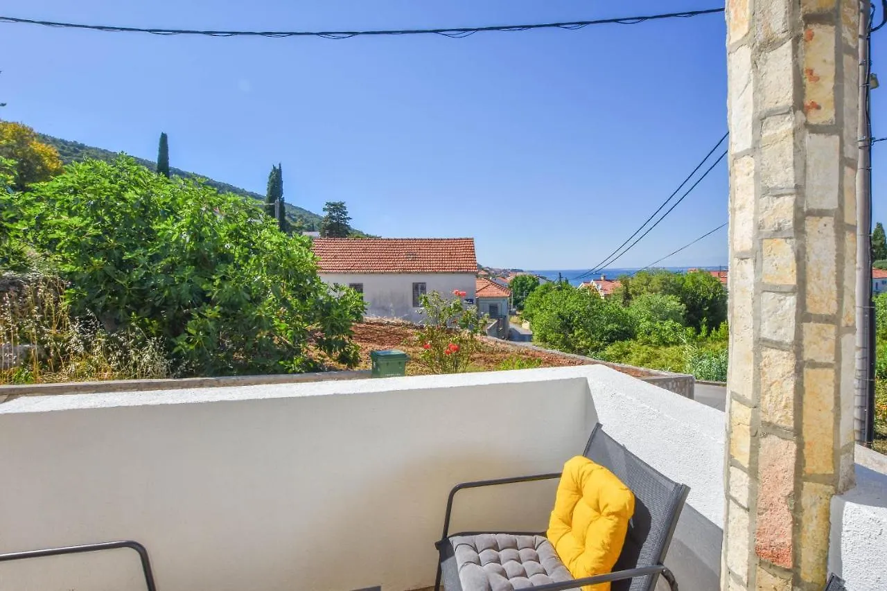 Apartment S And E Kali Croatia
